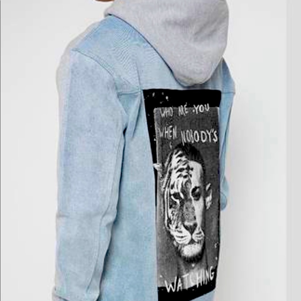 Maniere De Voir who are you Hoodie - SML. Worn once, tags removed.